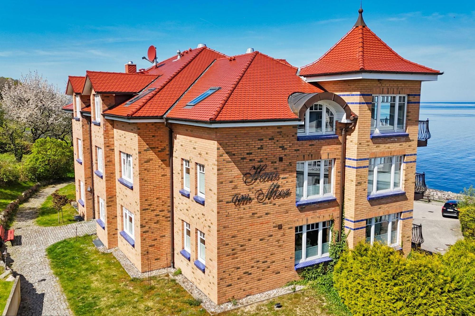 Ferienwohnung Mit Traumhaftem Meerblick - Haus Am Meer Fewo 01 Lohme Exterior foto